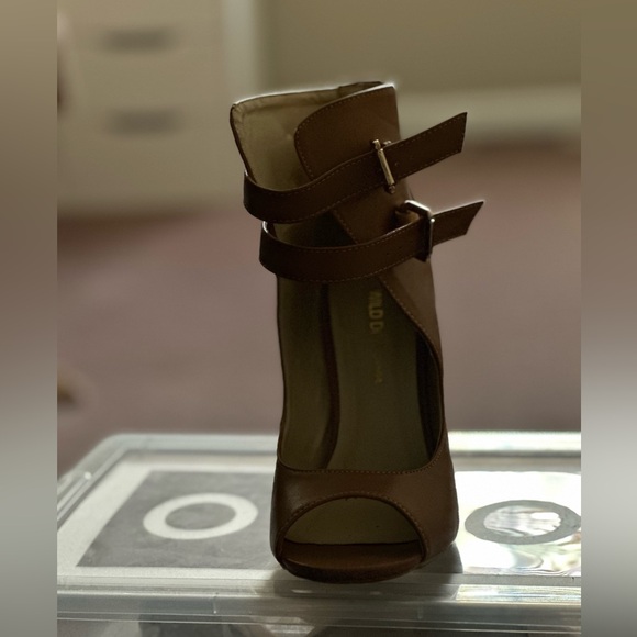 Tan Faux Leather Heels - Picture 3 of 5